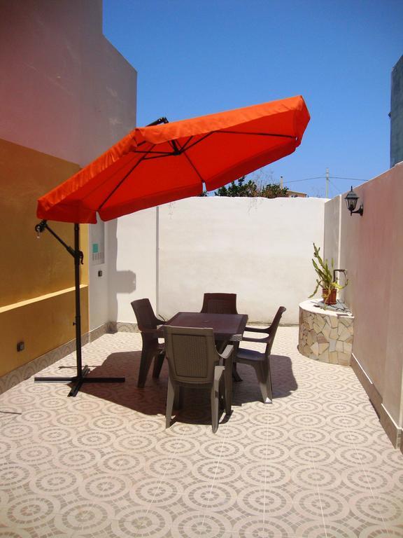 Casa Vacanze Spadafora Bagian luar foto